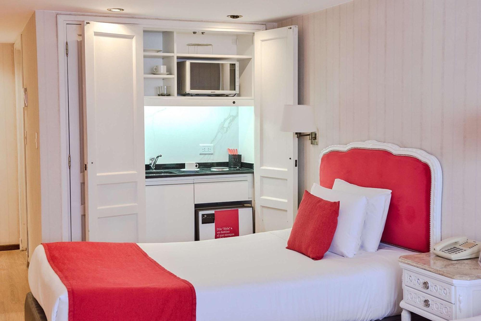 Bed and Breakfast Ramada By Wyndham Buenos Aires Centro Екстер'єр фото
