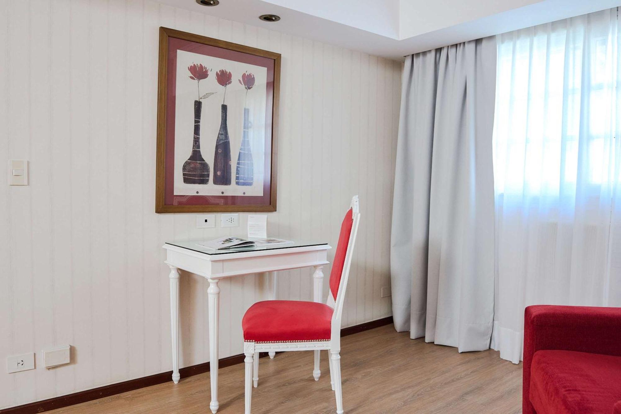Bed and Breakfast Ramada By Wyndham Buenos Aires Centro Екстер'єр фото