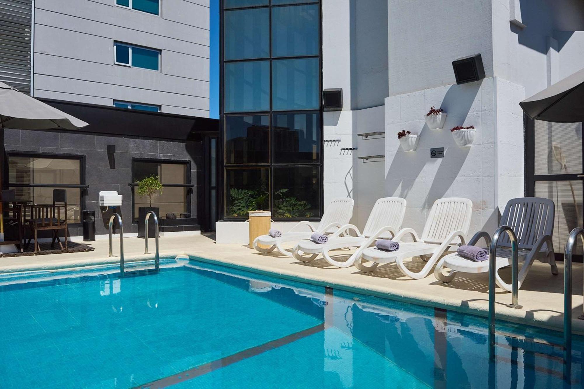 Bed and Breakfast Ramada By Wyndham Buenos Aires Centro Екстер'єр фото