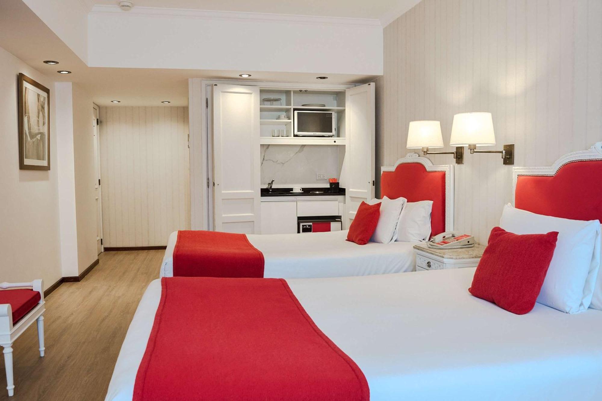 Bed and Breakfast Ramada By Wyndham Buenos Aires Centro Екстер'єр фото