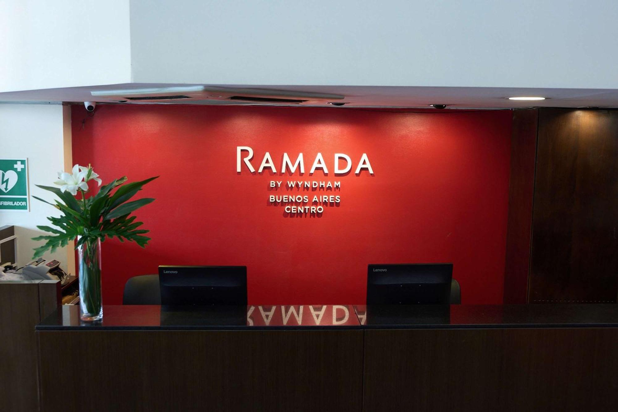 Bed and Breakfast Ramada By Wyndham Buenos Aires Centro Екстер'єр фото