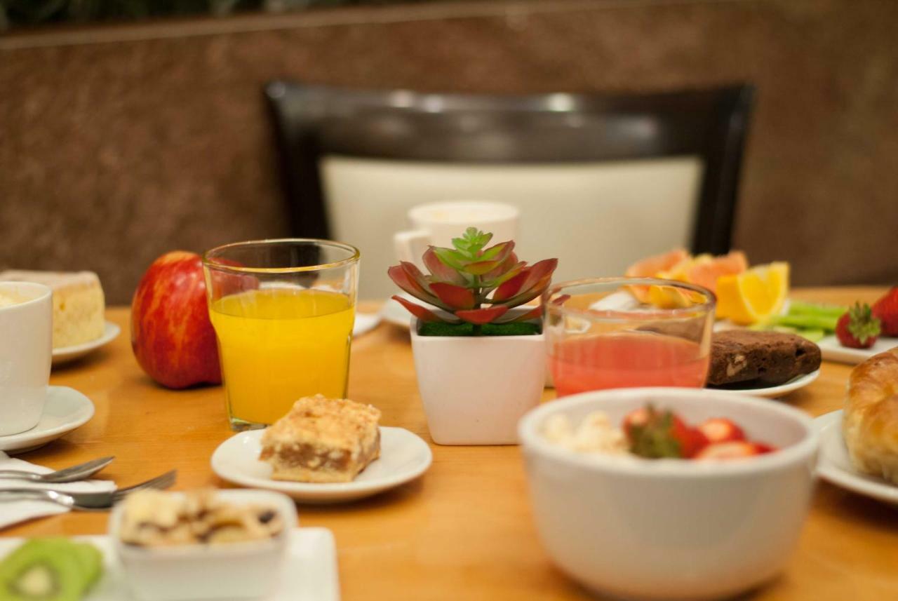 Bed and Breakfast Ramada By Wyndham Buenos Aires Centro Екстер'єр фото